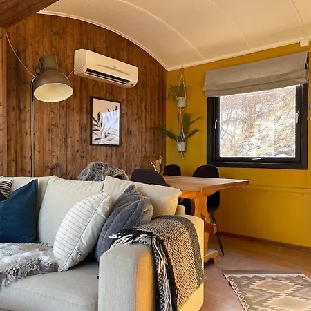 度假居 Koselig Gardshus To (Oppland)