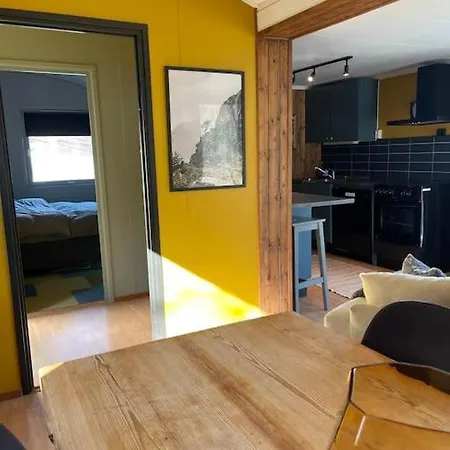 Koselig Gardshus Сasa de vacaciones *